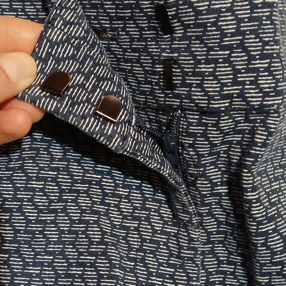 Ann Taylor Blue White Cropped Pants - Picture 11 of 11